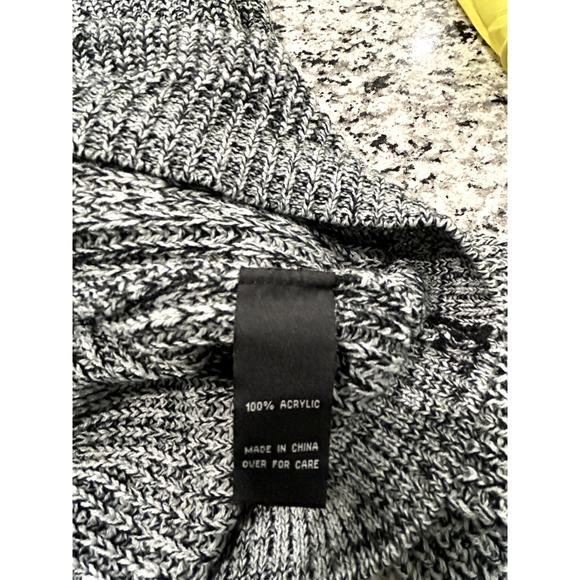 BCX Juniors Black Colorblocked Crewneck Sweater Size L | Trendy Women's Top B21 - Picture 7 of 8